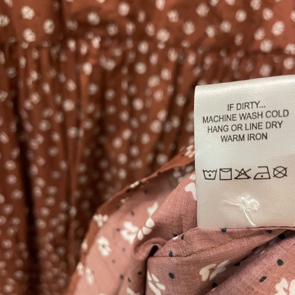 Tradlands Augusta Dress in Plum - Picture 5 of 6